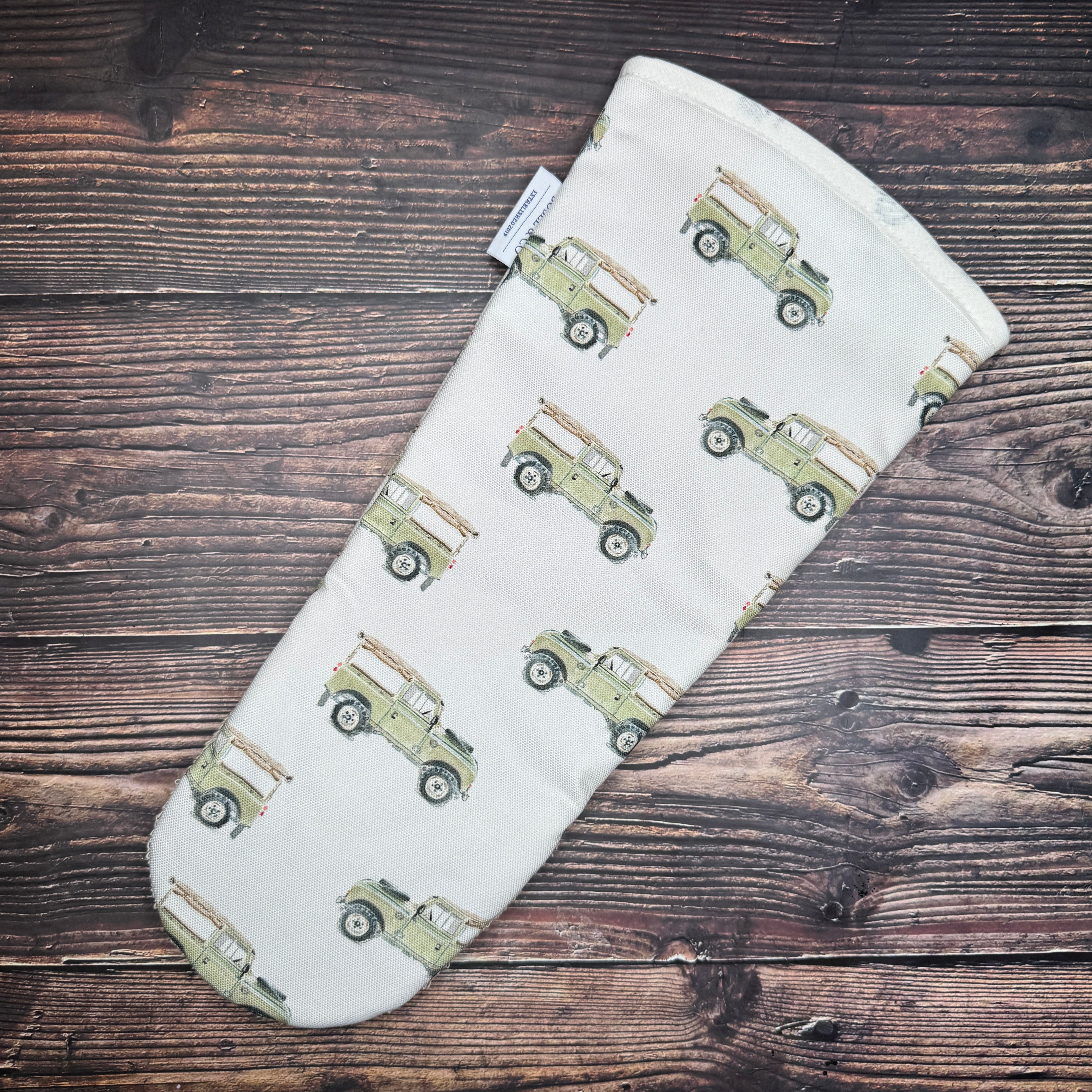 Defender - Gauntlet Oven Glove