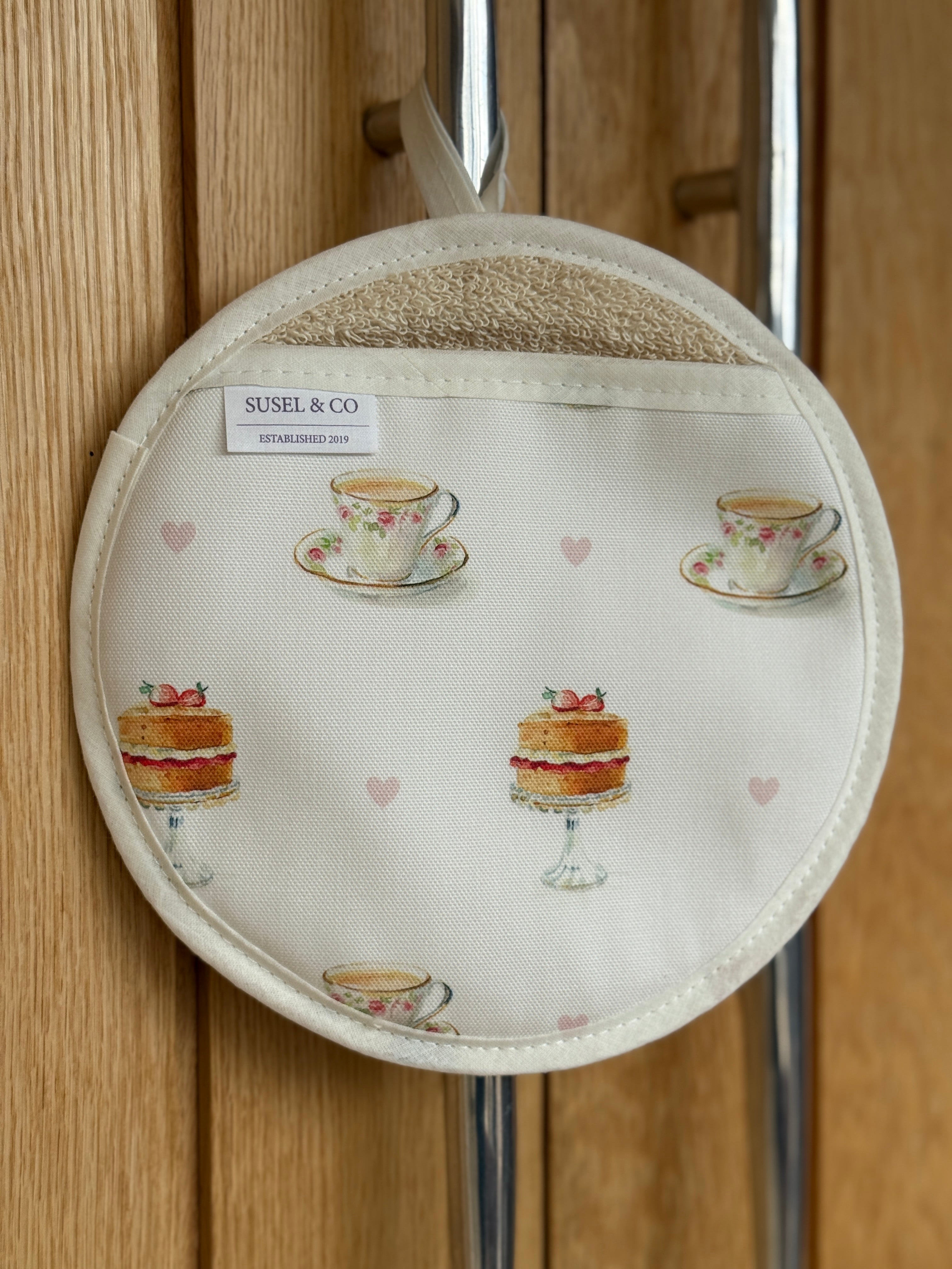 Afternoon Tea printed pot grab for oven and kitchen use