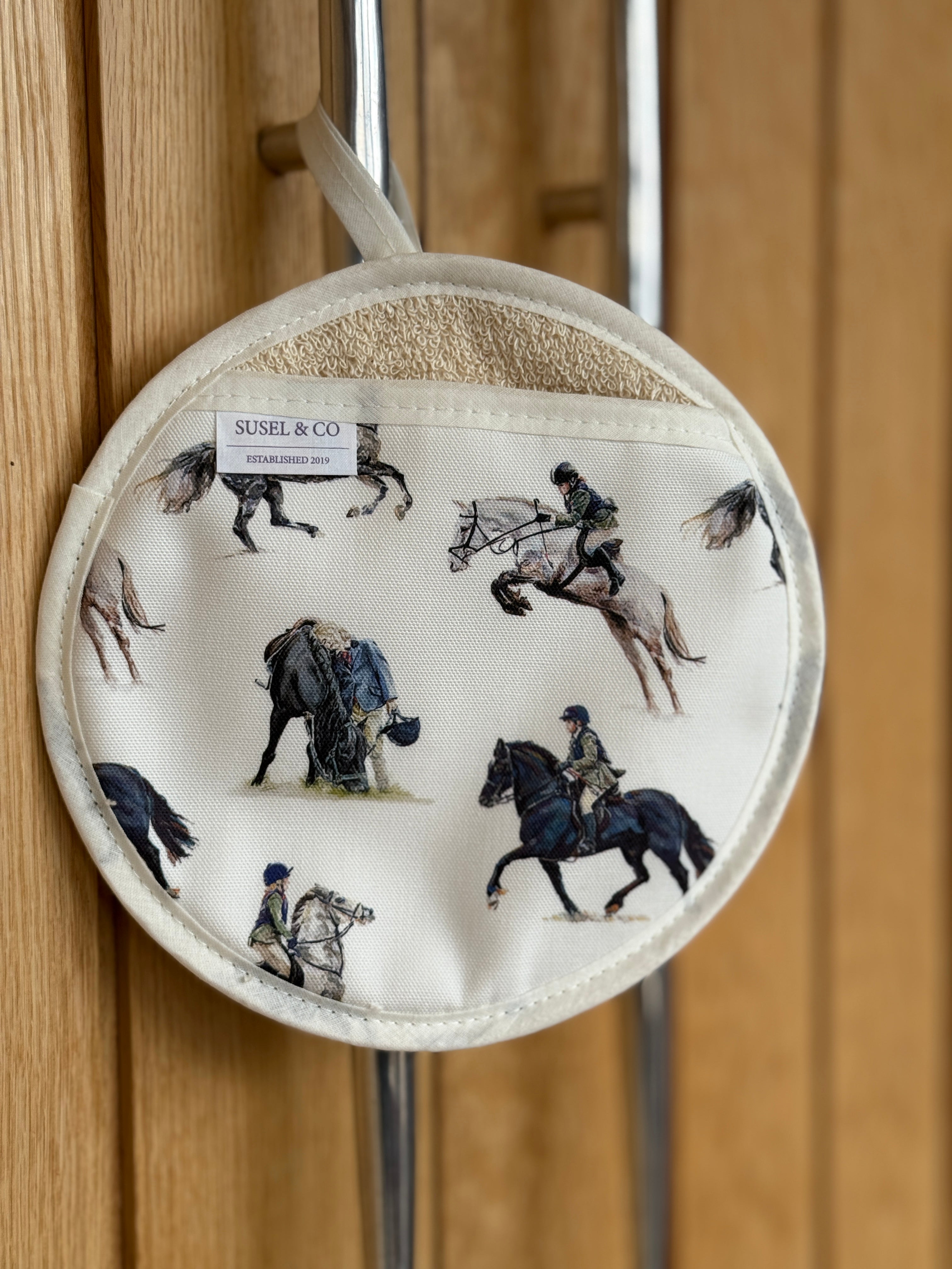 Pony Club printed pot grab for oven and kitchen use