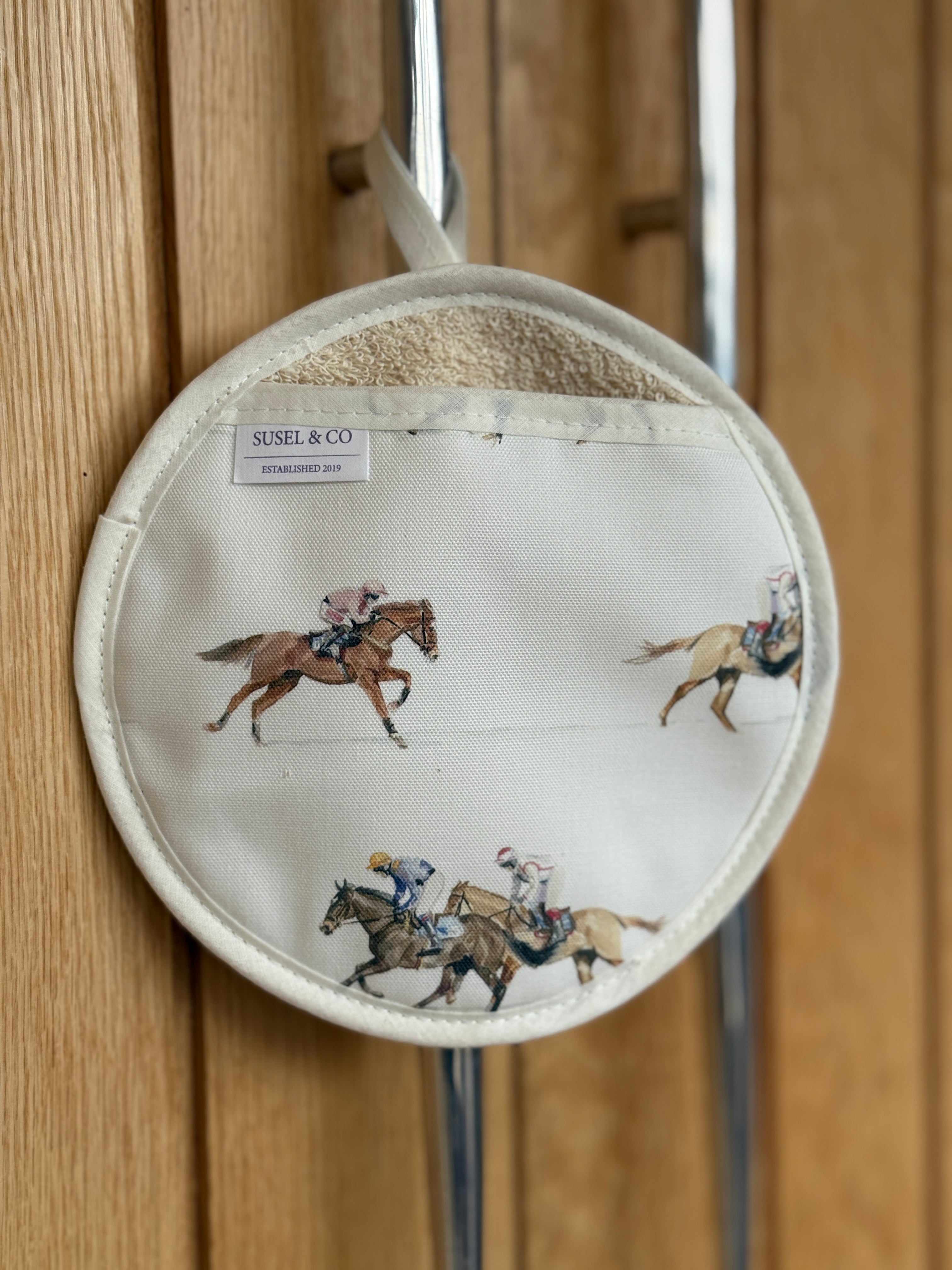 Race Day printed pot grab for oven and kitchen use