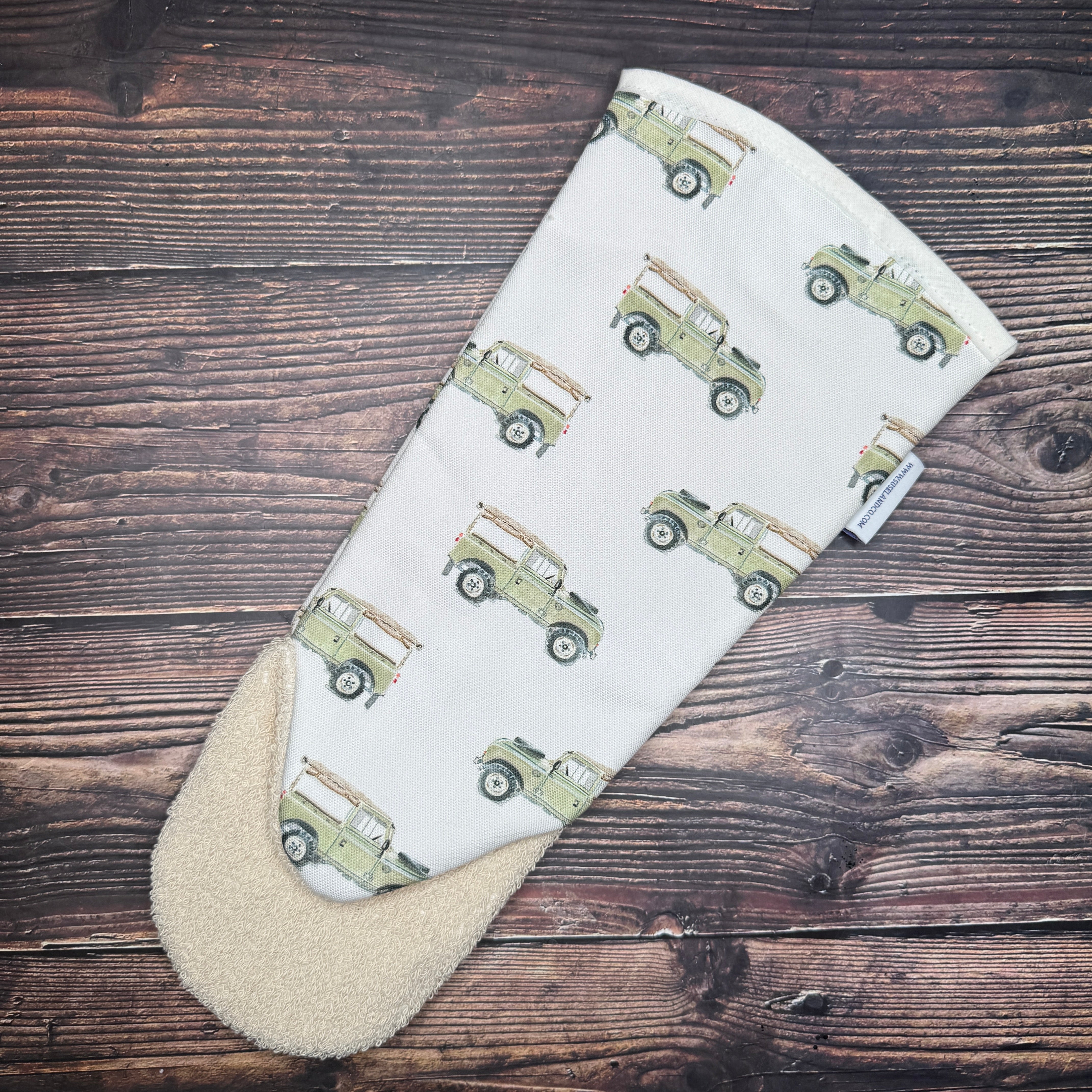 Defender - Gauntlet Oven Glove