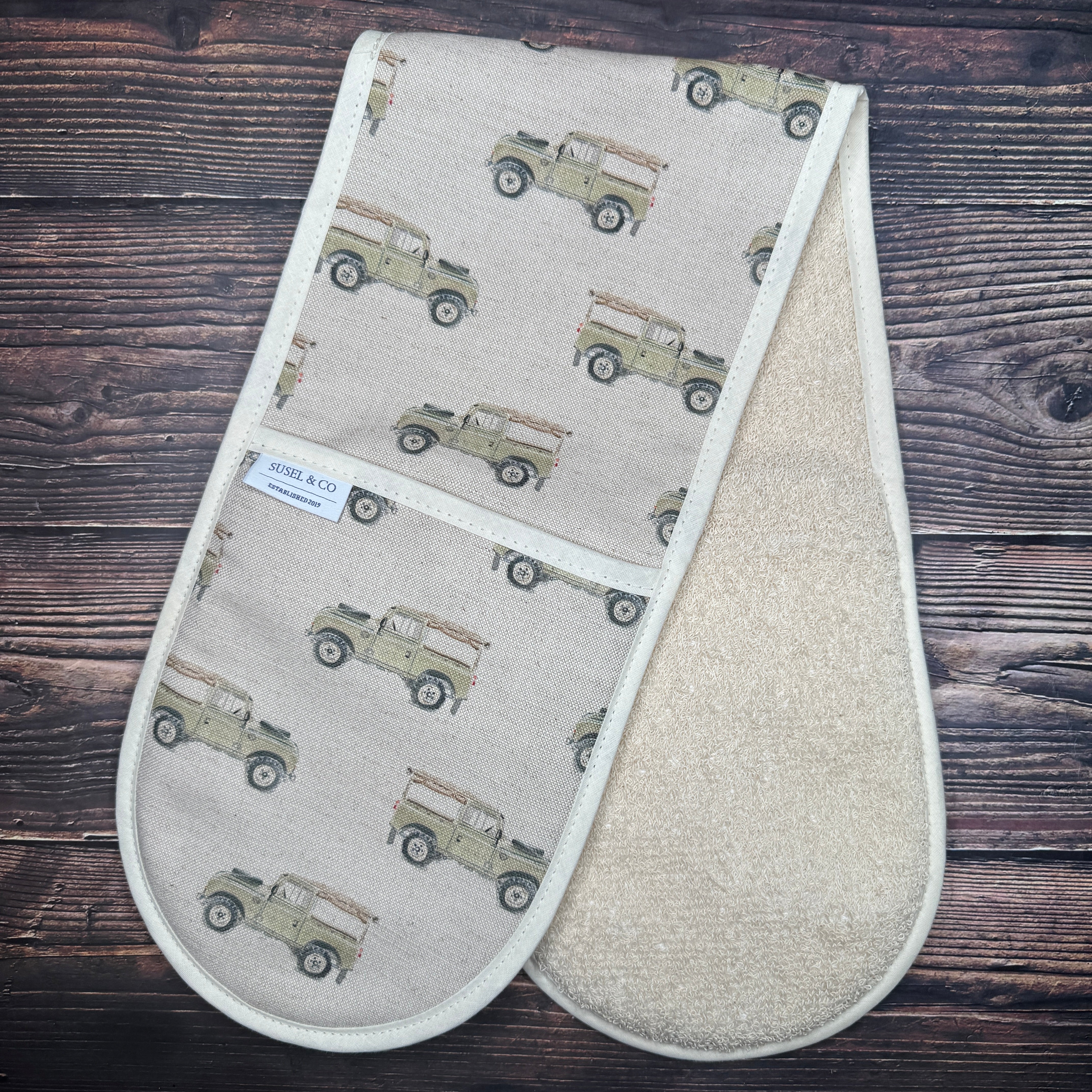 Defender - Linen Double Oven Gloves