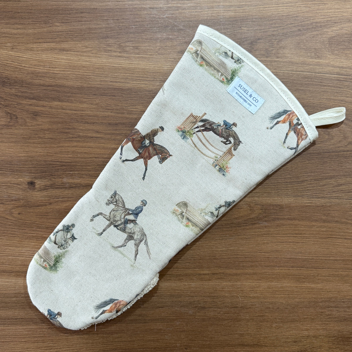 Eventing - Linen Gauntlet Oven Glove